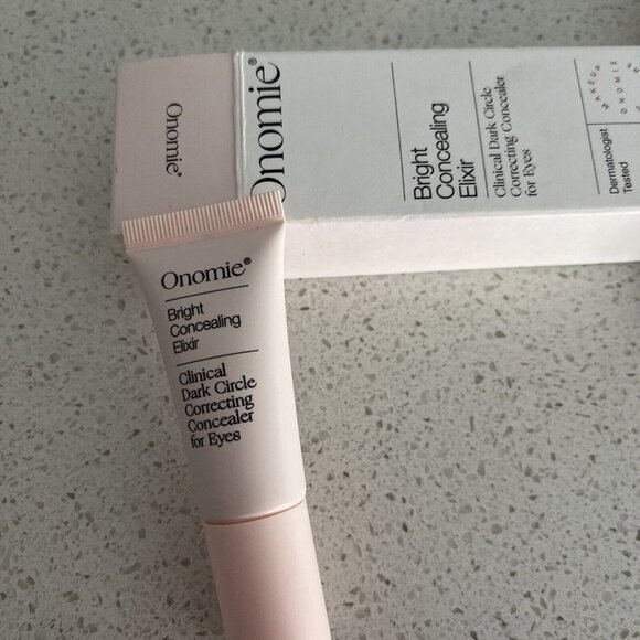 ONOMIE Bright Concealing Dark Circle Corrector Zhao Tan Neutral & Setting Spray - Picture 3 of 6